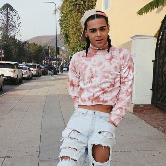 Tops - Pink acid wash crop top